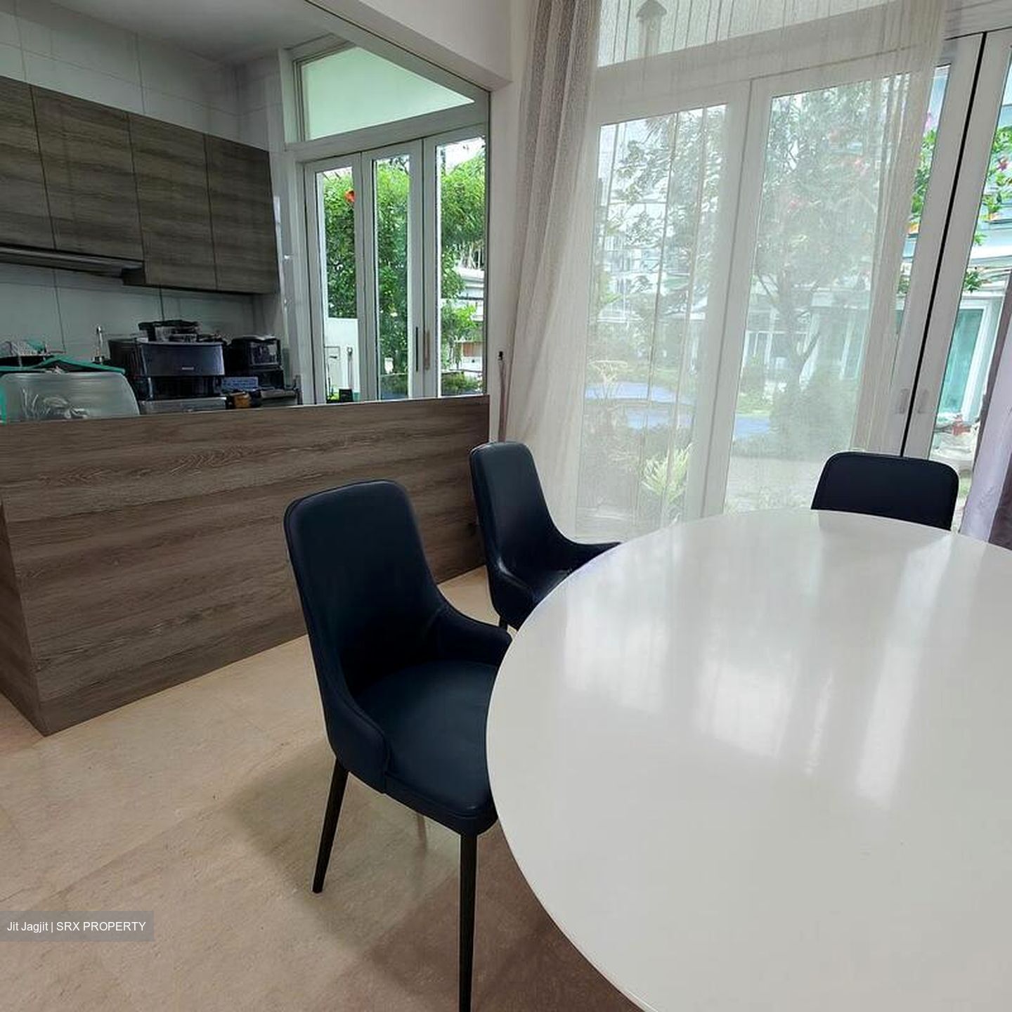 Cabana (D28), Terrace #499006441